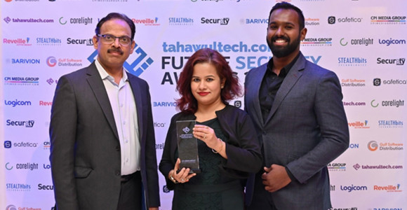 Bulwark-wins-Security-VAD-of-the-Year-Award-at-the-Future-Security-Awards-2019